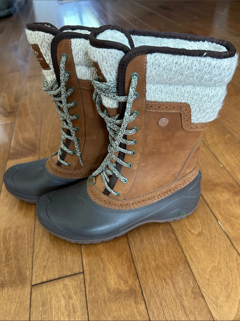 The North Face Women's Shellista II Insulated Lace-Up Winter Boots